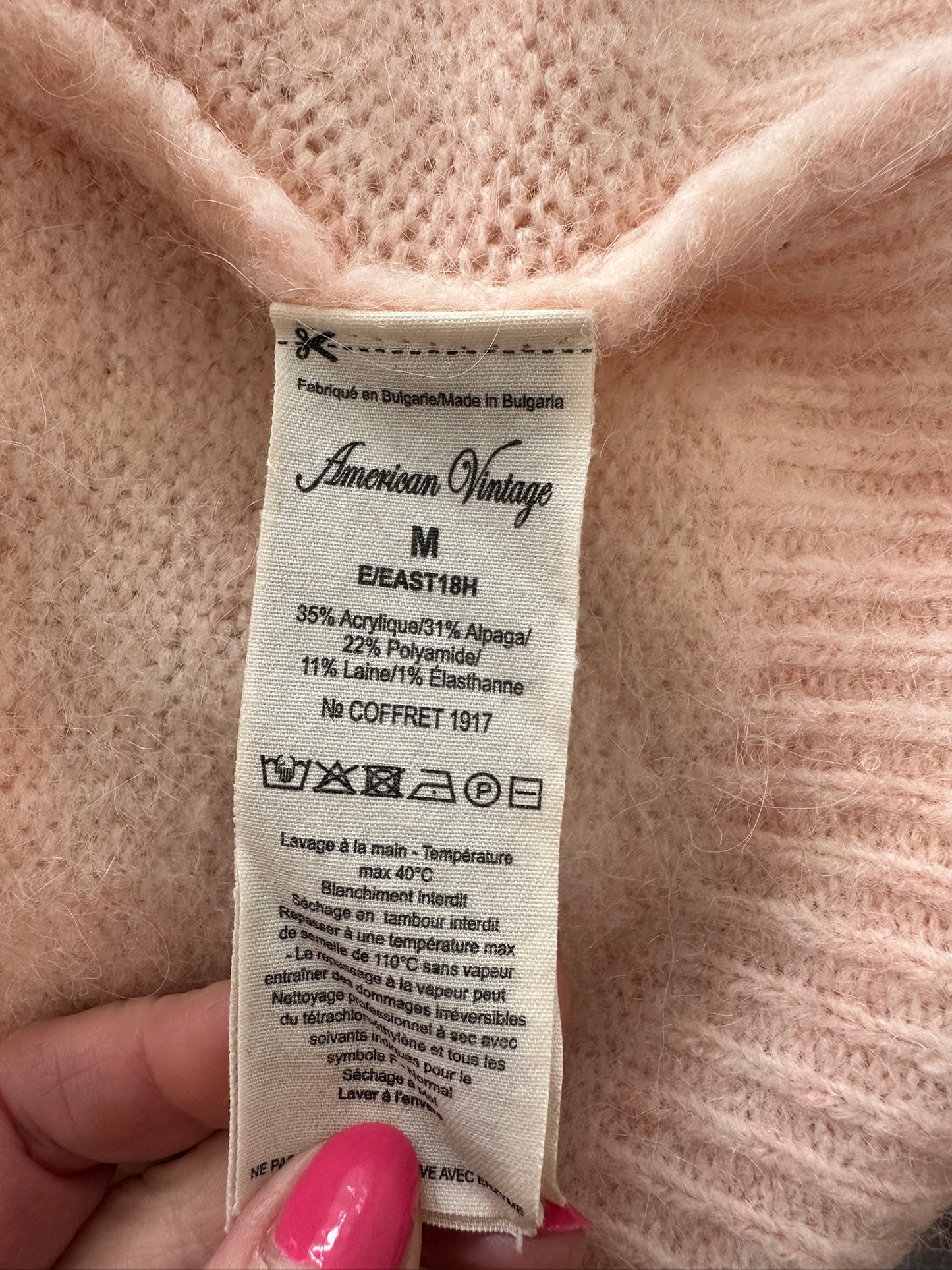 American vintage polyamide blend slouchy knit sweater on peach M