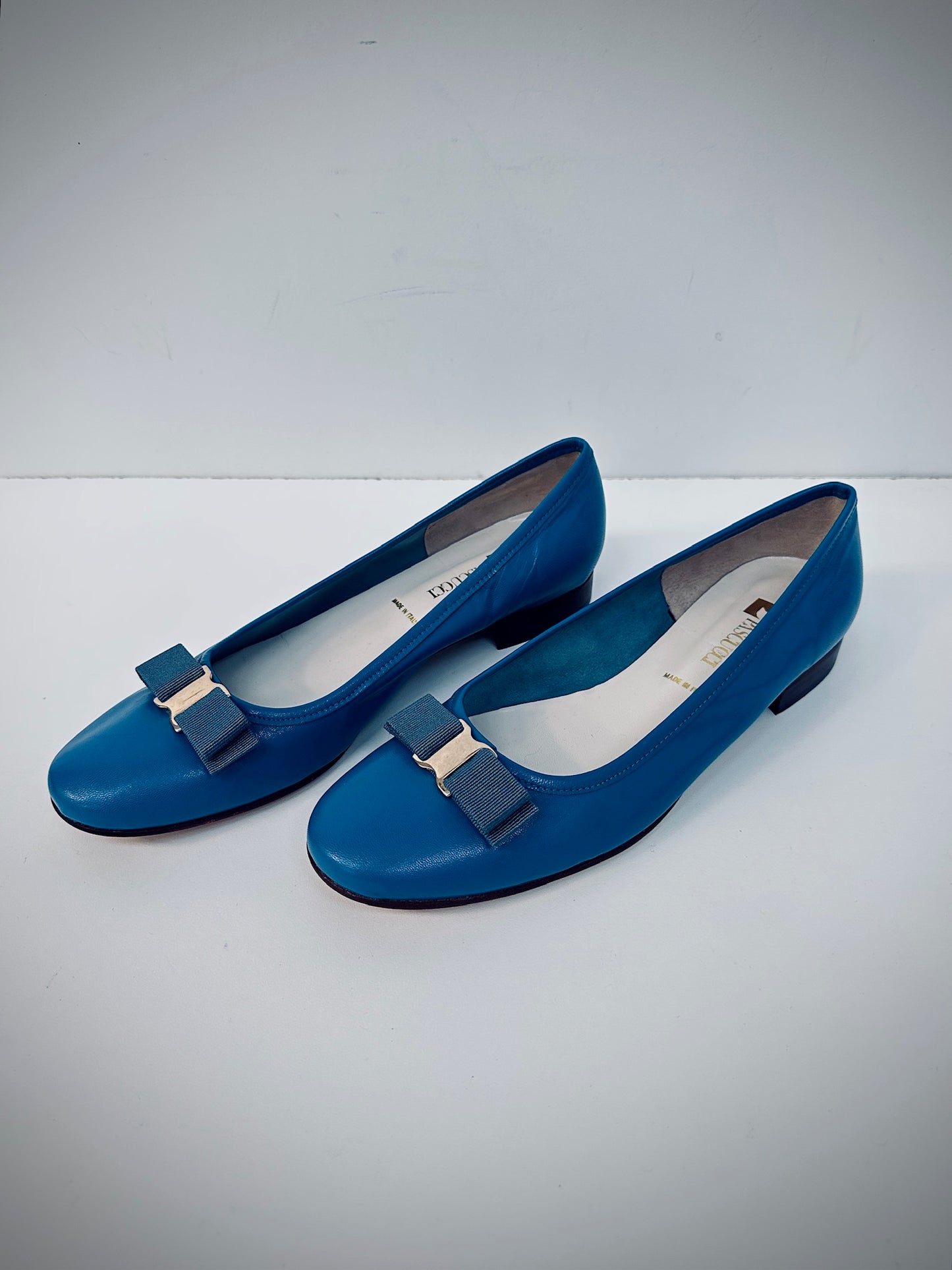 Peacock blue leather Italian made blanket flats 40