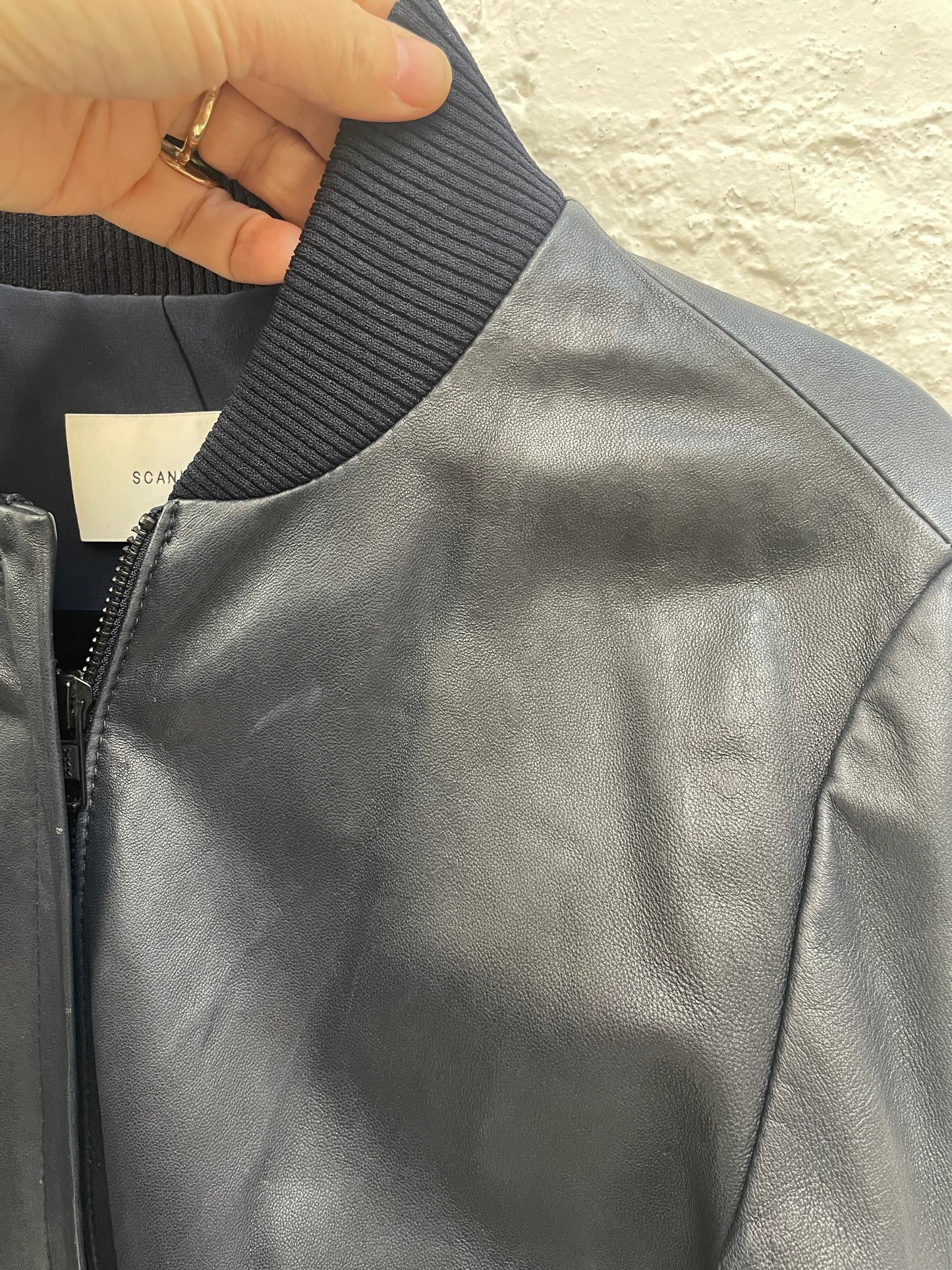 Scanlan Theodore navy blue leather bomber jacket Sz SM