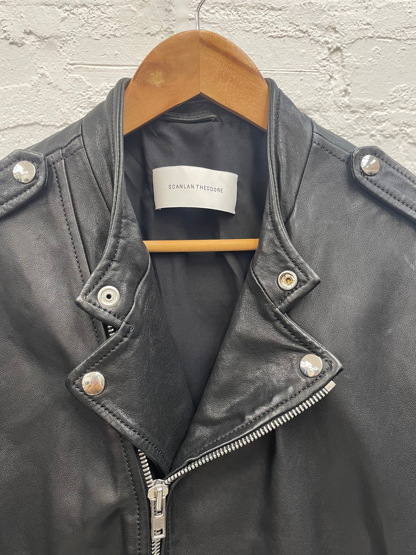 Scanlan Theodore lamb leather black moto jacket Sz ML