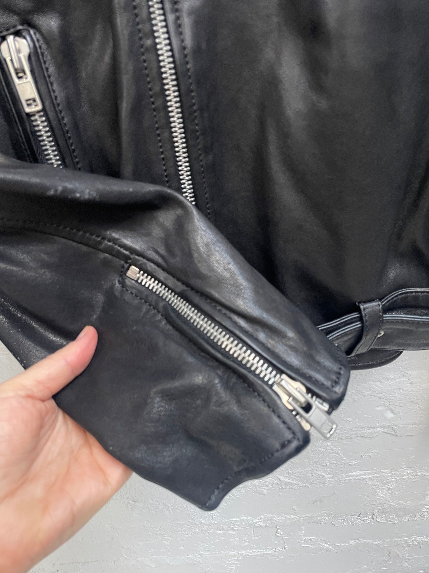 Scanlan Theodore lamb leather black moto jacket Sz ML