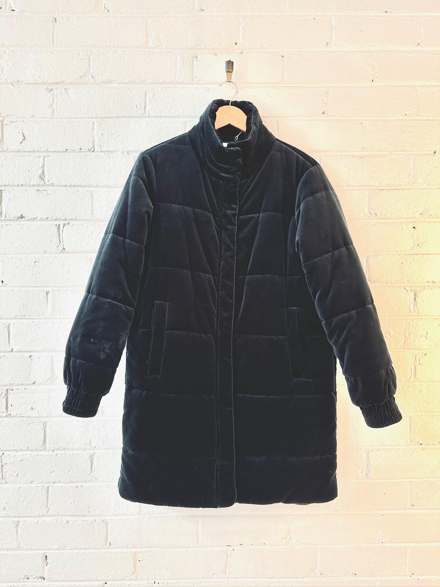 Second Female coat dark green velvet puffer coat M