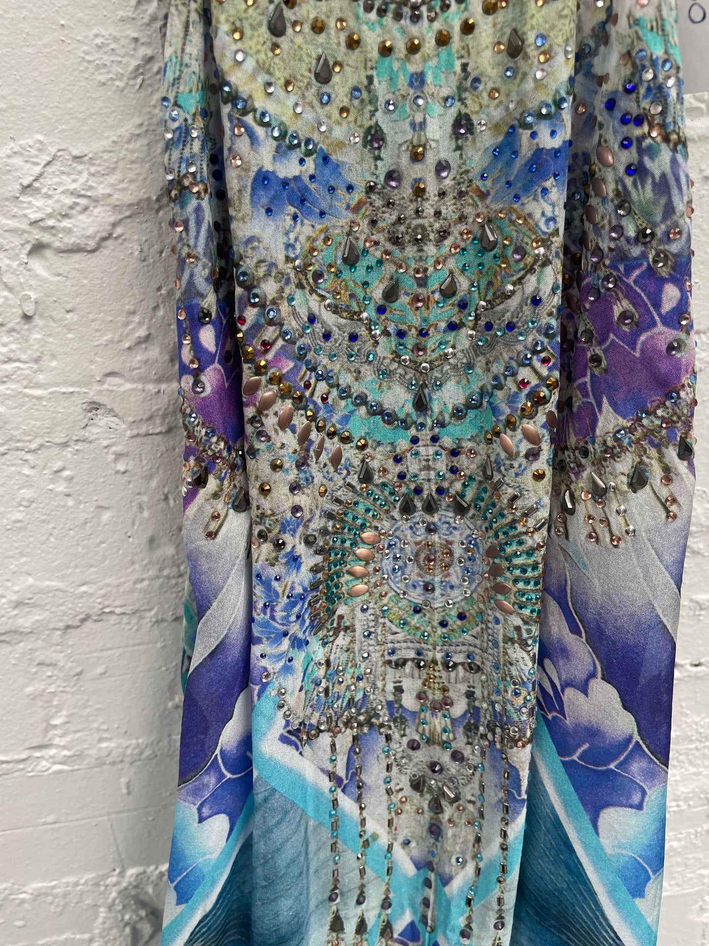 Camilla silk embellished electric dimensions maxi dress size split size X S. Blue.