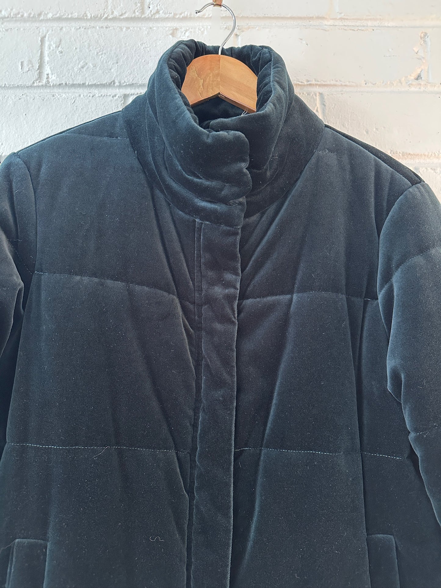 Second Female coat dark green velvet puffer coat M