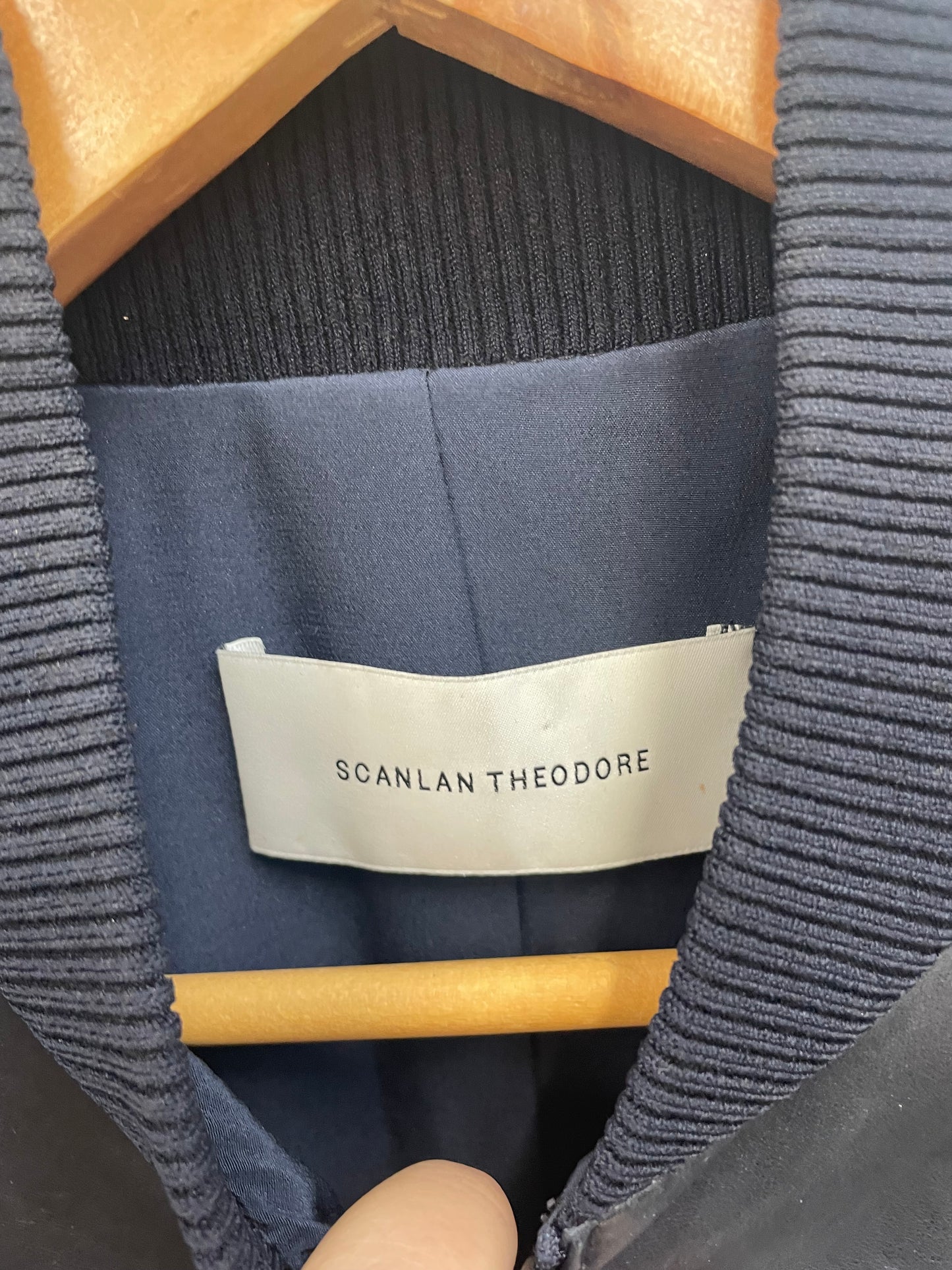 Scanlan Theodore navy blue leather bomber jacket Sz SM
