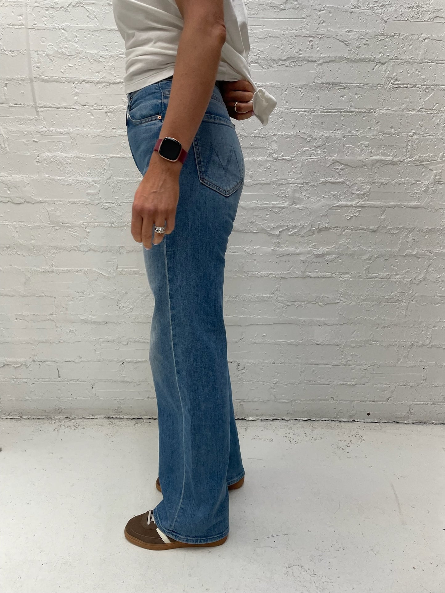 Mother The Lasso Heel in How To Talk To A Tiger wash jeans size 27