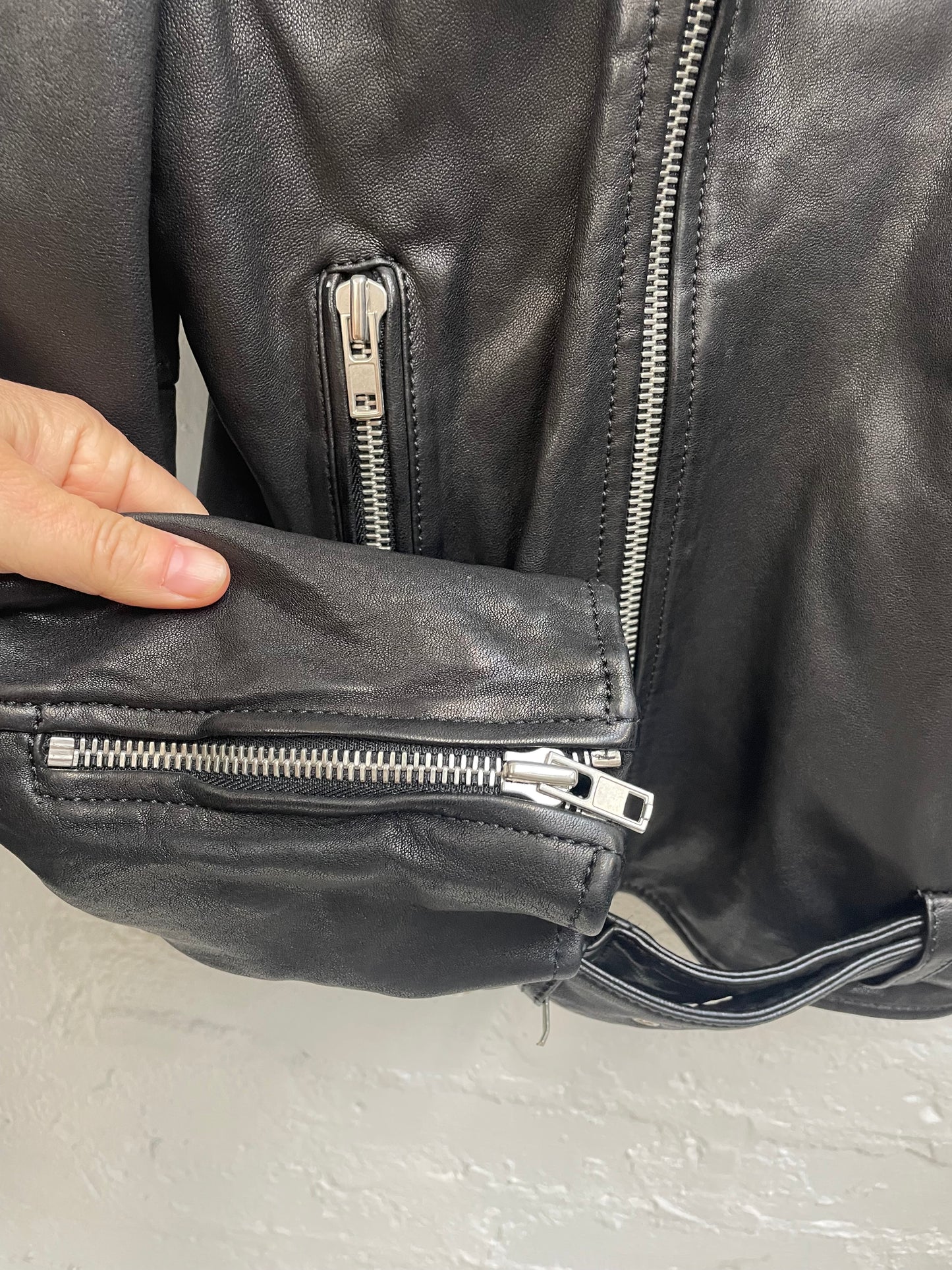 Scanlan Theodore lamb leather black moto jacket Sz ML