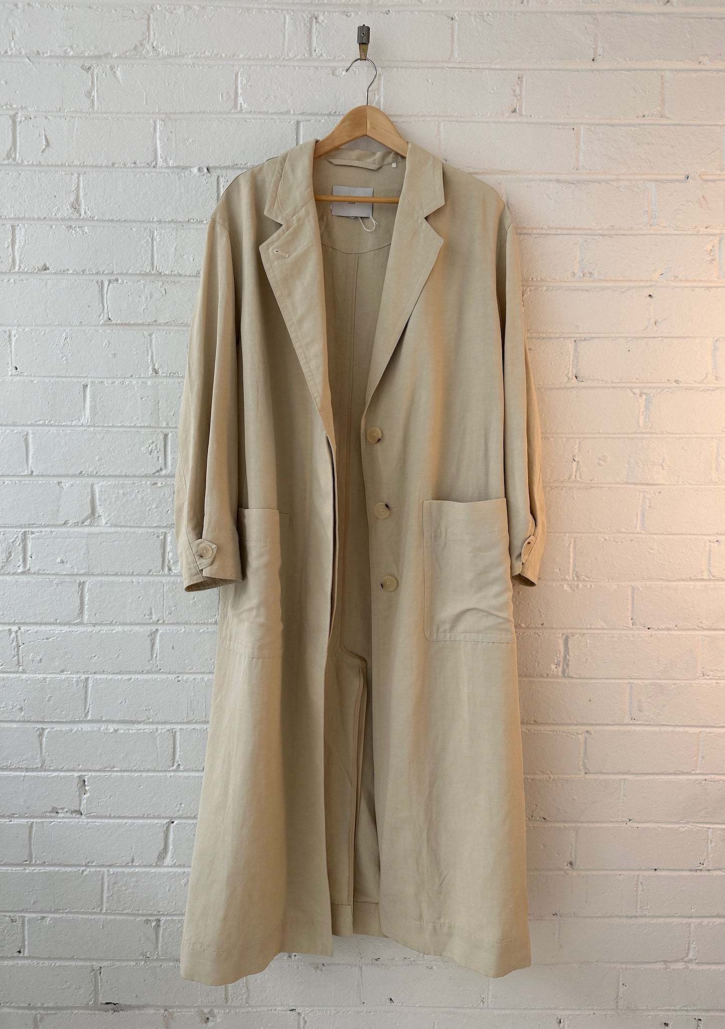 Laurence Bras drill fabric trench in oatmeal Sz 2