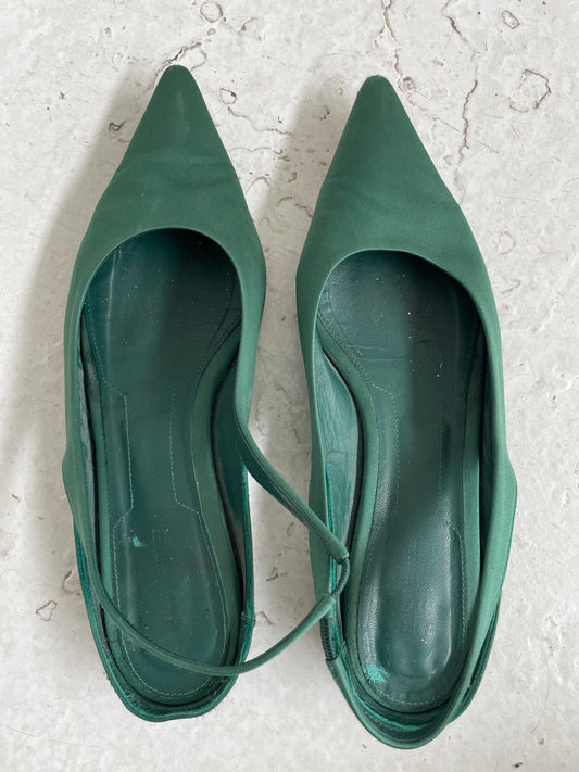 Scanlan Theodore satin green point toe flat slingbacks 41