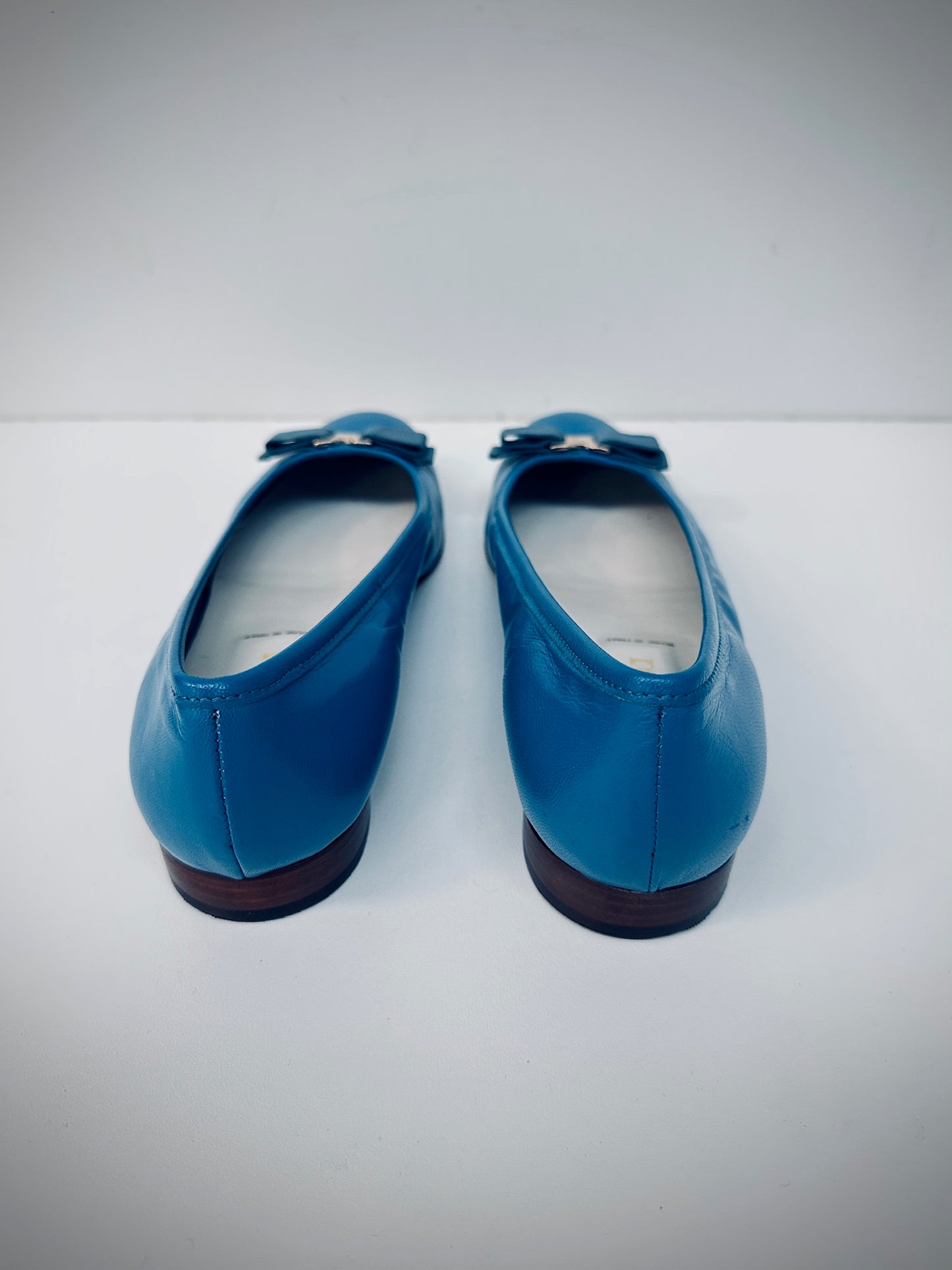 Peacock blue leather Italian made blanket flats 40