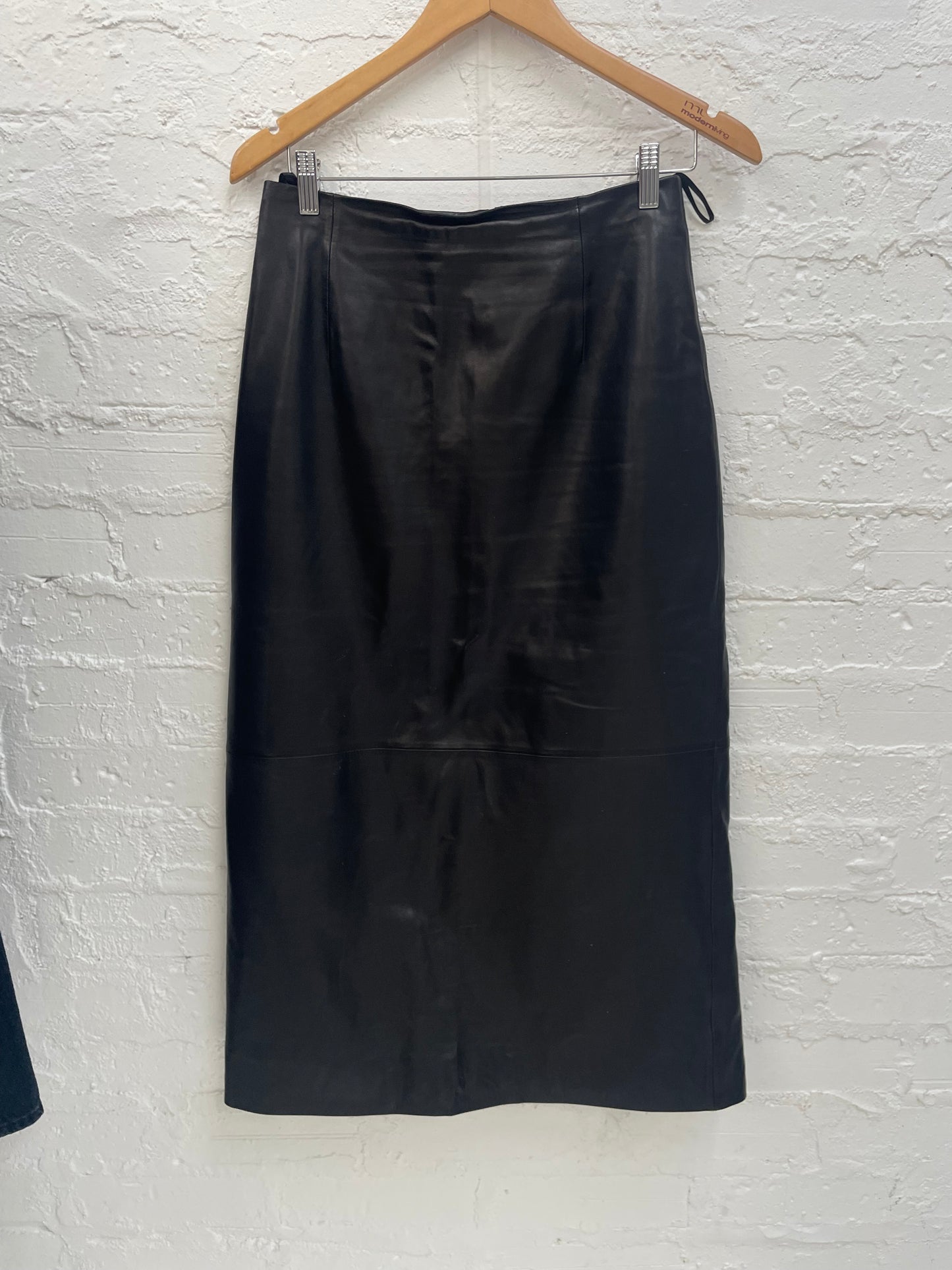 Black leather Scanlan Theodore midi pencil skirt Sz 10