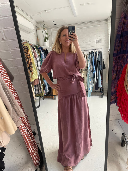 Le Stripe linen dusky pink midi skirt and top set sz 2 (10)