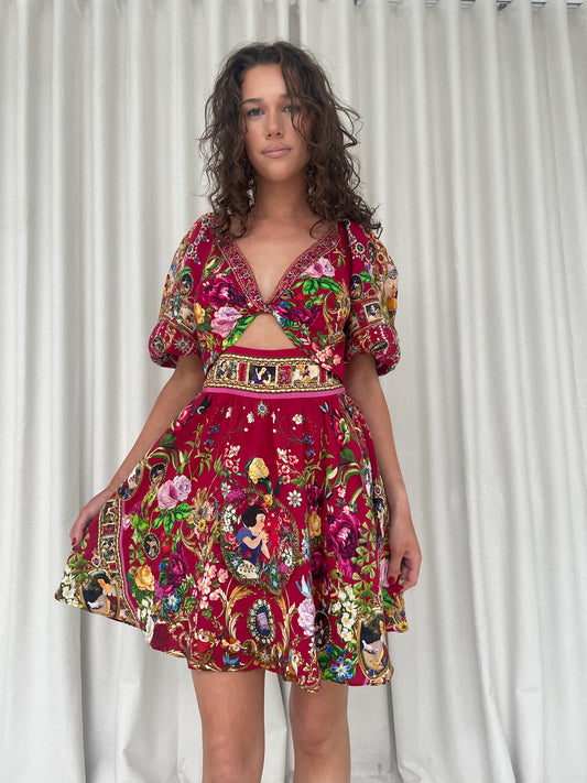 Camilla x Disney Puff Sleeve Mini Dress in the "Just One Bite, Snow White" print, made from a linen and silk blend sz M