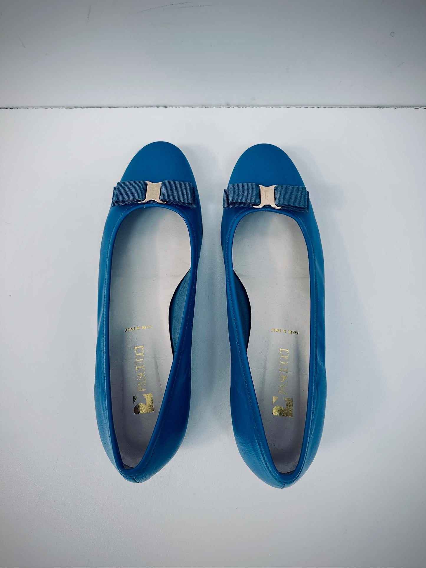 Peacock blue leather Italian made blanket flats 40