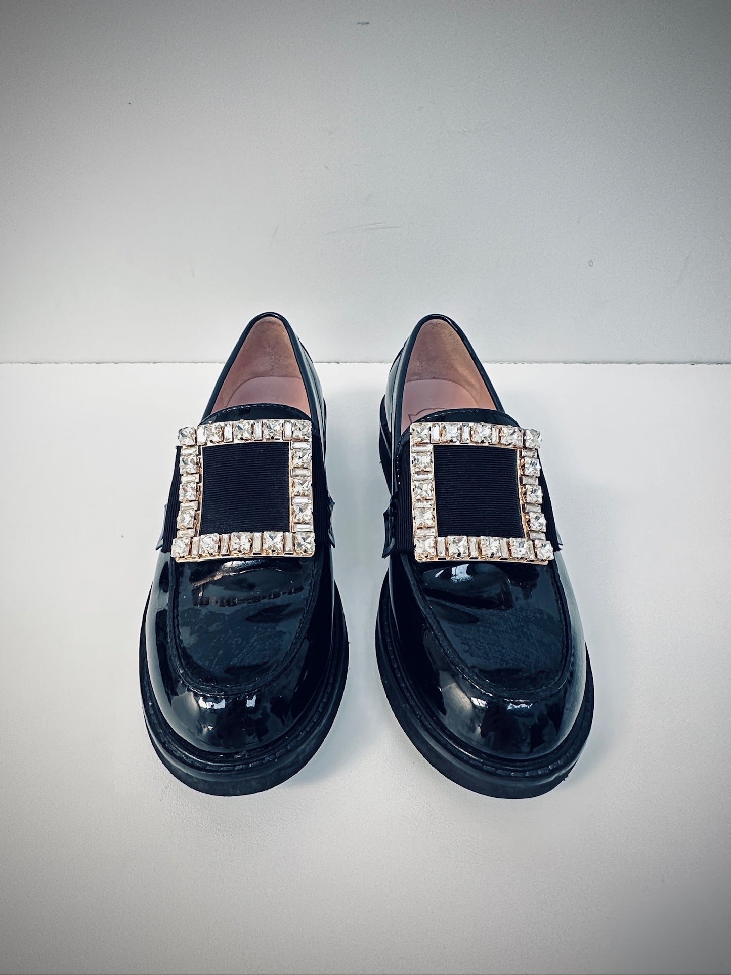 Roger Vivier ‘Viv Ranger patent black loafers 38