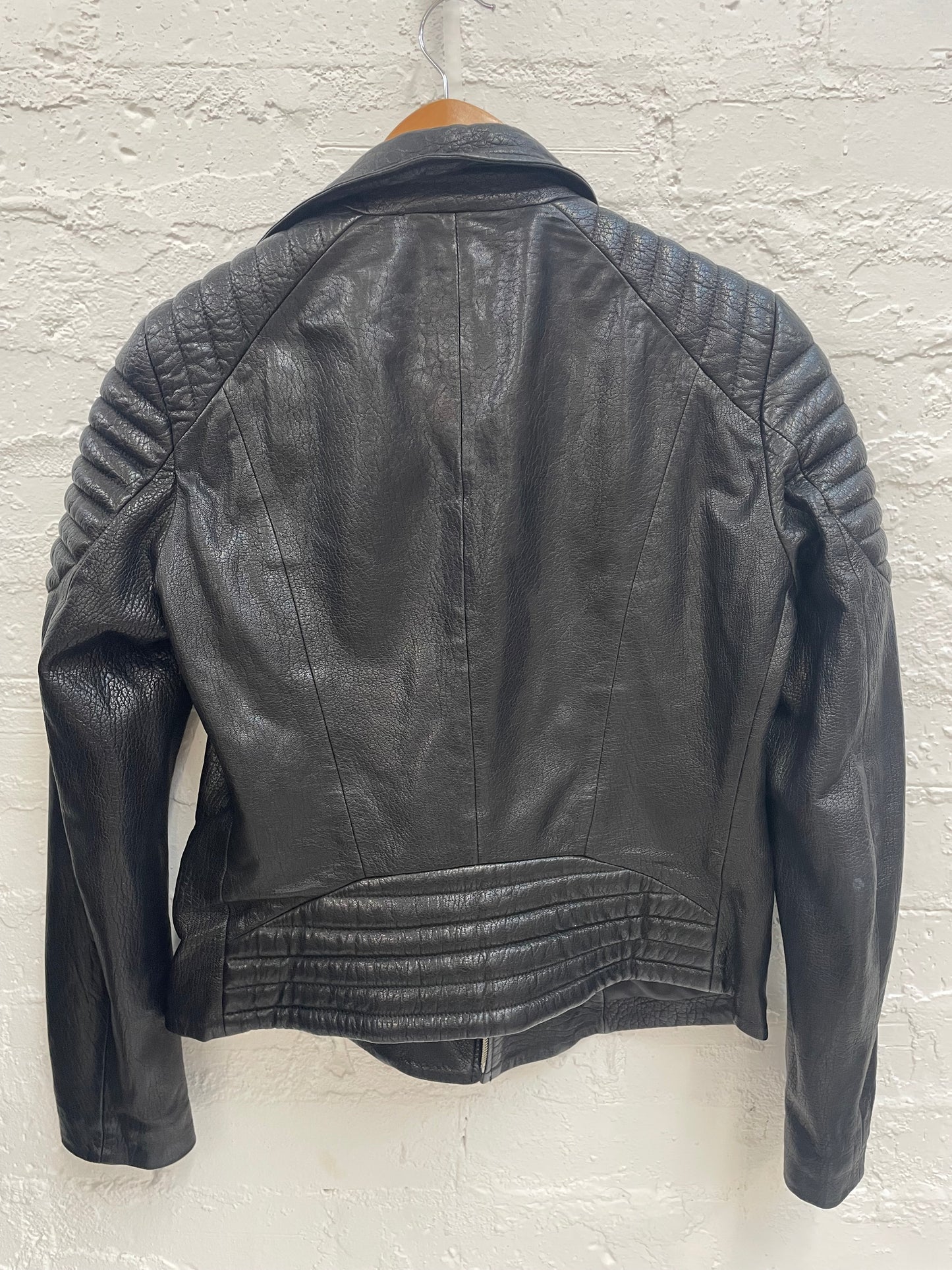 Jerri Jones black leather moto jacket Sz 10 like new
