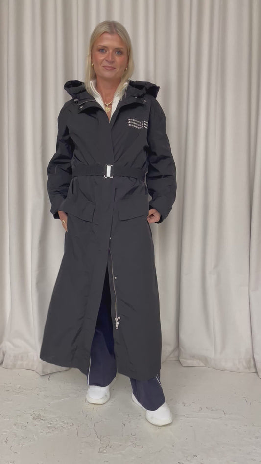 Les Coyotes de Paris lightweight long black trench coat with self belt size 40, suits 8-12